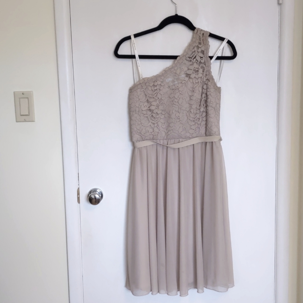 David's Bridal Short Bridesmaid Dress Size 8 Biscotti